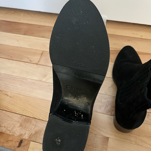 La Canadienne Prince Waterproof suede bootie - Picture 8 of 10